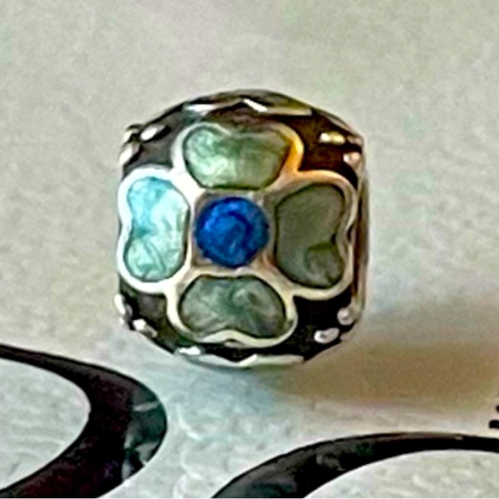 Pandora  Blue Daisy Flower Charm